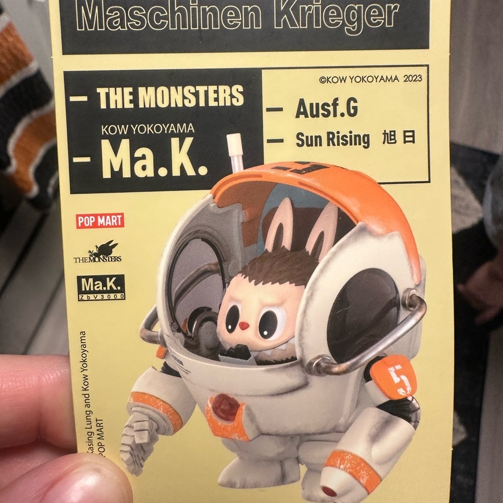 PopMart Labubu The Monsters Kow Yokoyama Maschinen Krieger Sun Rising Figure